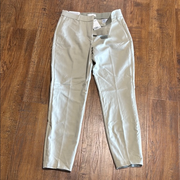 H&M Pants - H&H light Tan Slacks with Classic Straight Cut